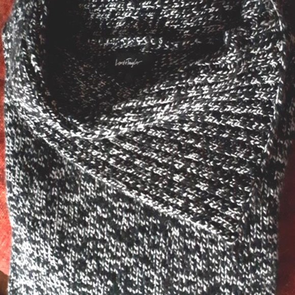 "Lord & Taylor" Split cowl neck sweater/tunic in dark grey. Size large - Picture 5 of 5